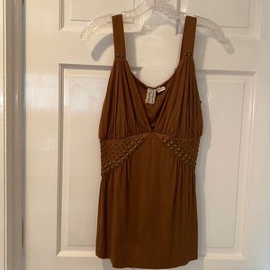 Women’s studded Tank